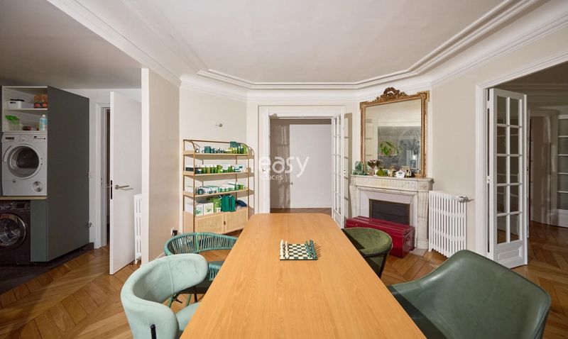 Apartment available for rent used as a filming location in the city of Paris, FRANCE